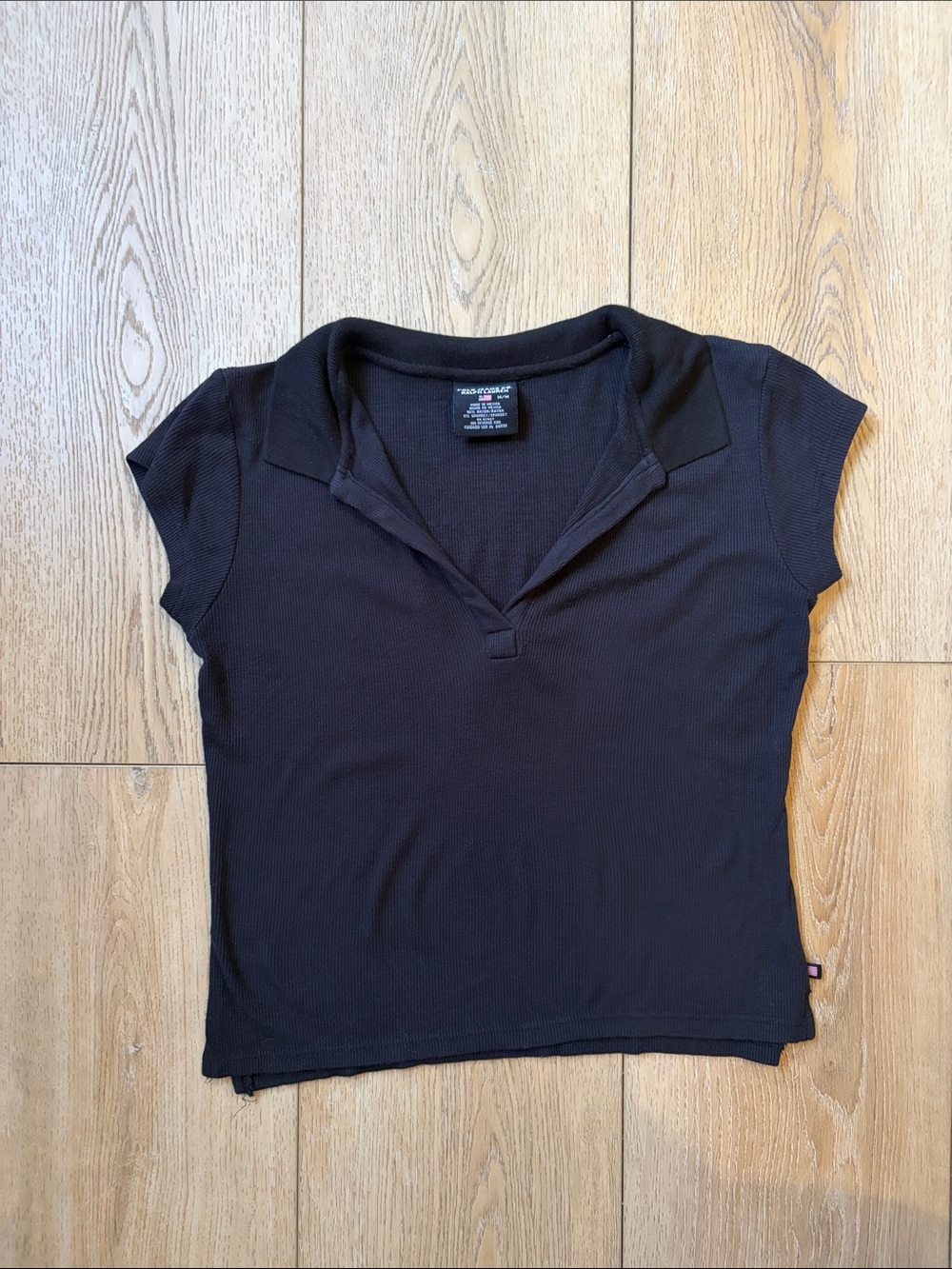 Ralph Lauren Polo | Vintage Short Sleeve V-neck Black Collar Top